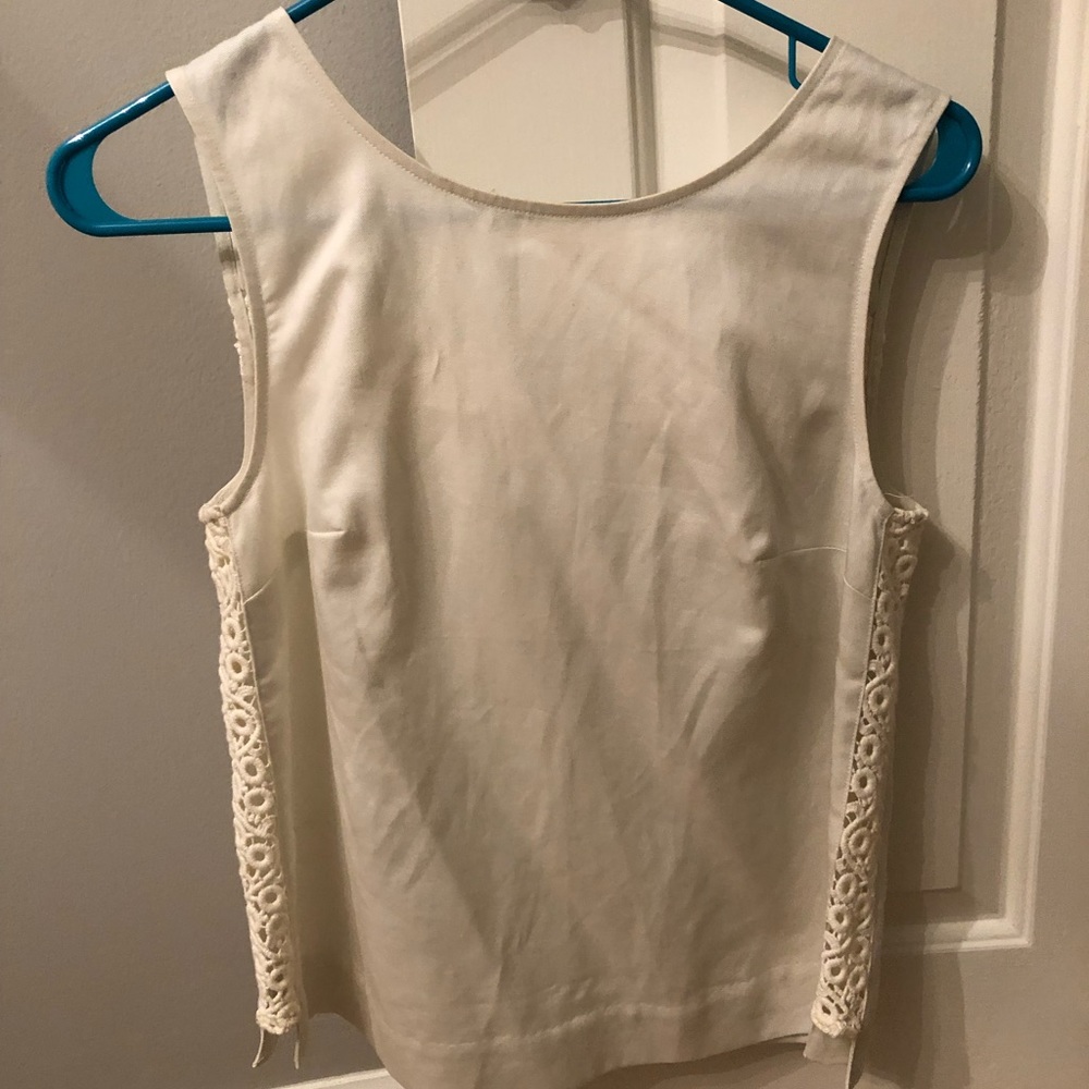 White Top - Picture 3 of 3